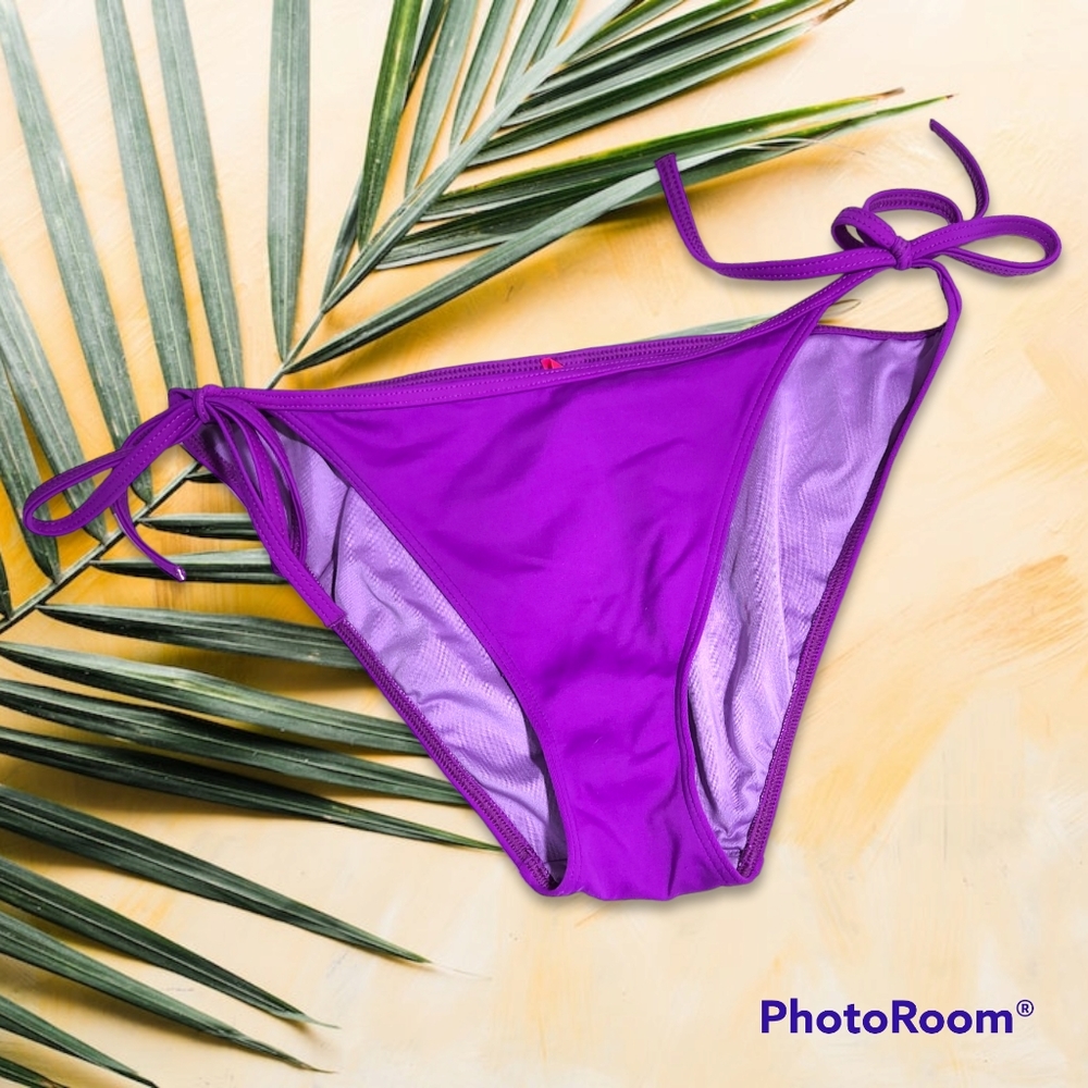 Victoria's Secret String Bikini Bottoms size M